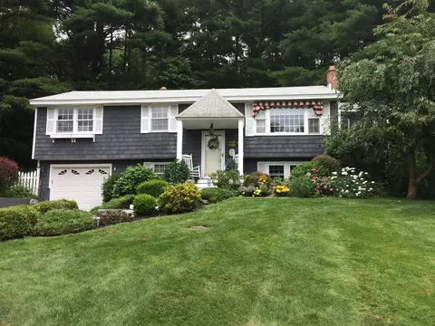 420 Greylock St, Lee, MA 01238 photo 1