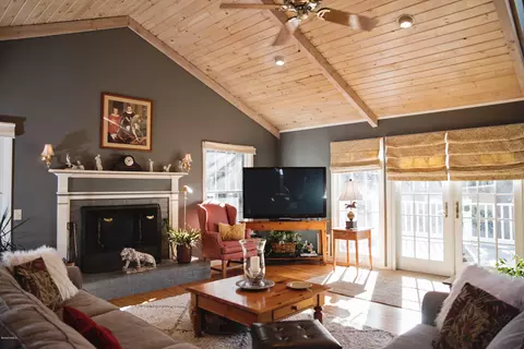 420 Greylock St, Lee, MA 01238 photo 15