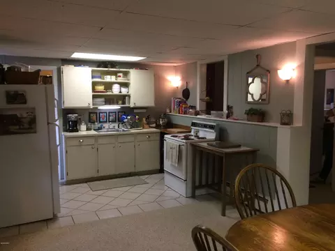420 Greylock St, Lee, MA 01238 photo 35