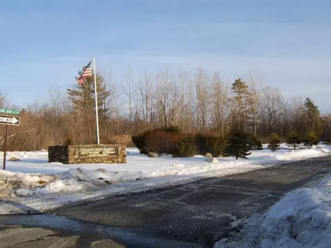 Trail Cir, Becket, MA 01223 photo 2