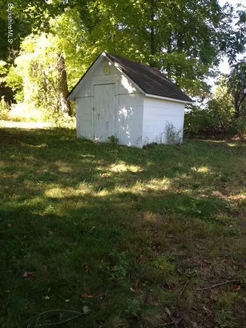 374 West Rd, Lee, MA 01238 photo 14