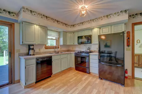 80 Mountain View Ter, Lee, MA 01238 photo 12