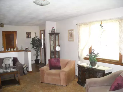 100 Parkview Ter, Lee, MA 01238 photo 16