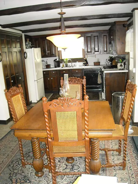 165 Main St, Lee, MA 01238 photo 8