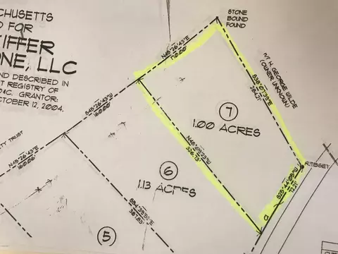 589 West Rd, Lee, MA 01238 photo 3