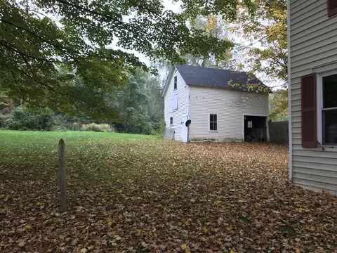 175 Summer St, Lee, MA 01238 photo 2