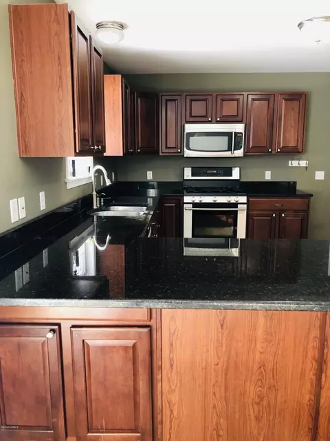 1000 Cape St, Lee, MA 01238 photo 7