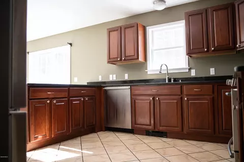 1000 Cape St, Lee, MA 01238 photo 10