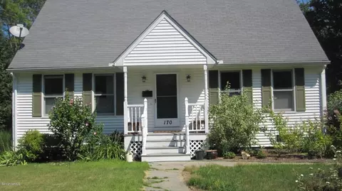 170 Summer St, Lee, MA 01238 photo 1