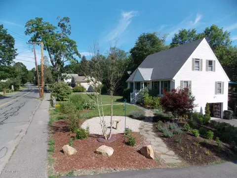 170 Summer St, Lee, MA 01238 photo 4