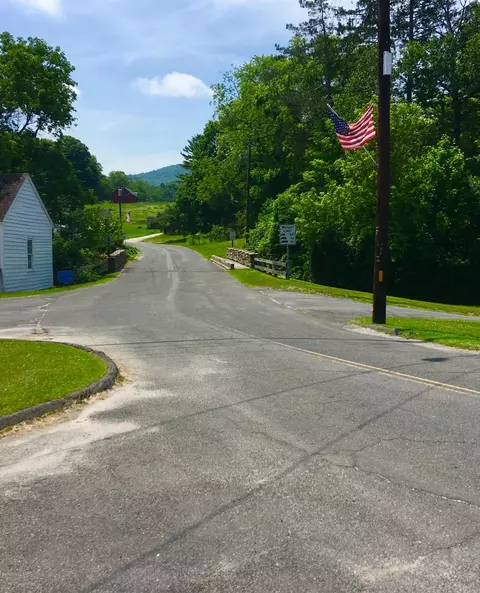 125 Main Rd, Tyringham, MA 01264 photo 15