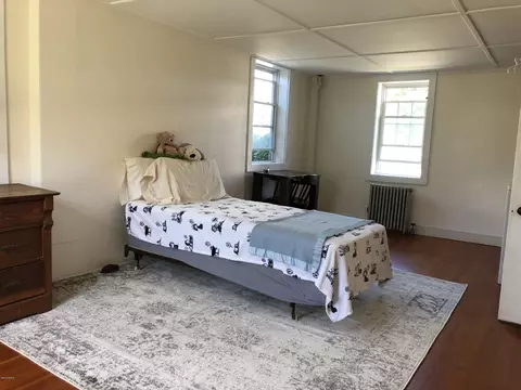 125 Main Rd, Tyringham, MA 01264 photo 9