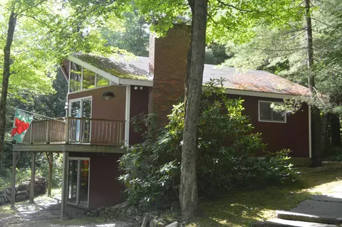9 Mcdarby Rd, Tyringham, MA 01264 photo 1