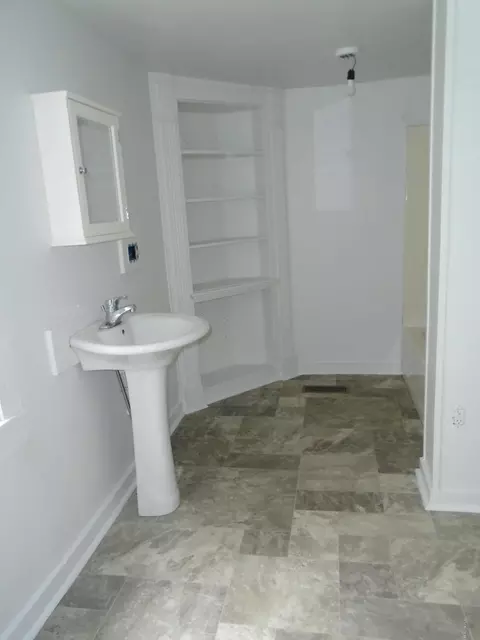 60 Dublin St, Lee, MA 01238 photo 12