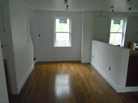 60 Dublin St, Lee, MA 01238 photo 7