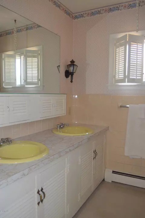 72 Plunkett St, Lenox, MA 01240 photo 15
