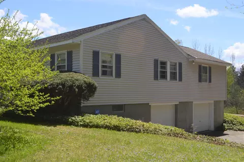 72 Plunkett St, Lenox, MA 01240 photo 2