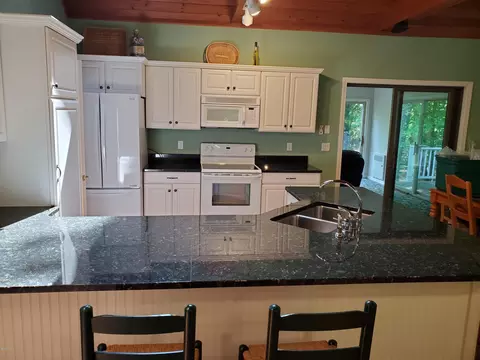 62 Moose Dr, Lee, MA 01238 photo 7