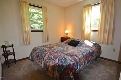 73 Pinewood Dr, Tolland, MA 01034 photo 11