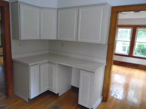 190 Laurel St, Lee, MA 01238 photo 14