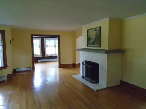 190 Laurel St, Lee, MA 01238 photo 7