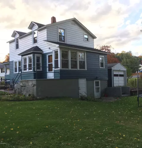 64 Saint James Ave, Lee, MA 01238 photo 2