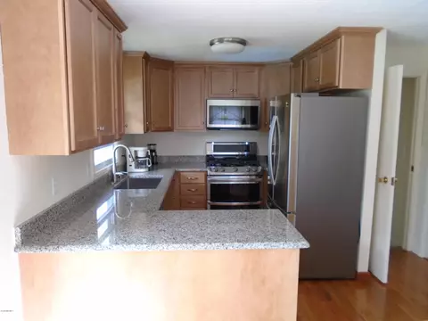 300 E Center St, Lee, MA 01238 photo 12