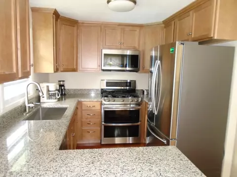 300 E Center St, Lee, MA 01238 photo 10