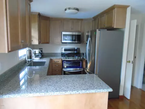 300 E Center St, Lee, MA 01238 photo 11