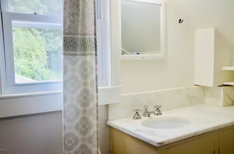 172 E Main St, Sheffield, MA 01257 photo 9