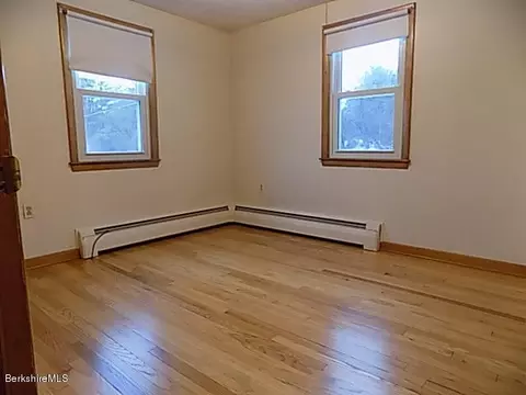 605 Marble St, Lee, MA 01238 photo 10
