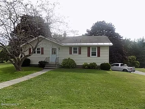 605 Marble St, Lee, MA 01238 photo 2