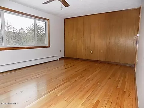 605 Marble St, Lee, MA 01238 photo 5