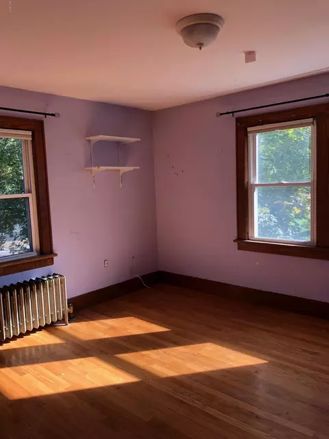 21 Greylock St, Lee, MA 01238 photo 23