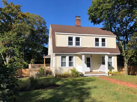 21 Greylock St, Lee, MA 01238 photo 1