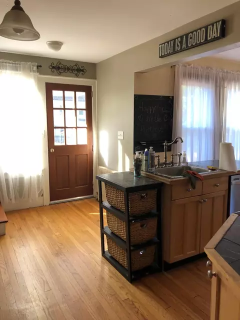 21 Greylock St, Lee, MA 01238 photo 6