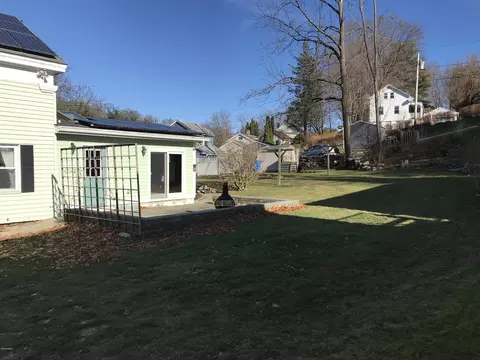 240 High St, Lee, MA 01238 photo 33