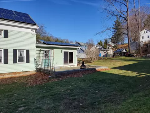 240 High St, Lee, MA 01238 photo 31