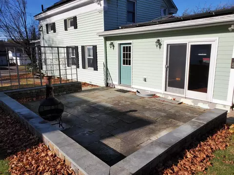 240 High St, Lee, MA 01238 photo 30