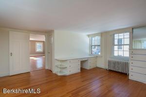 453 Main Rd, Monterey, MA 01245 photo 11