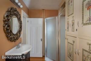 453 Main Rd, Monterey, MA 01245 photo 10