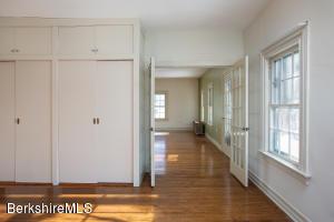 453 Main Rd, Monterey, MA 01245 photo 17