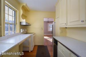 453 Main Rd, Monterey, MA 01245 photo 8