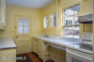 453 Main Rd, Monterey, MA 01245 photo 9