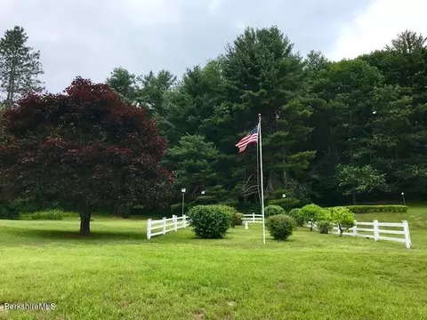 2155 Cape St, Lee, MA 01238 photo 4