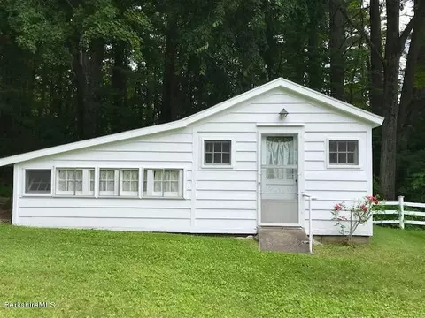2155 Cape St, Lee, MA 01238 photo 9