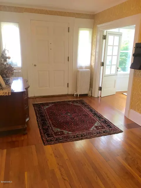 80 E Main St, Stockbridge, MA 01262 photo 7