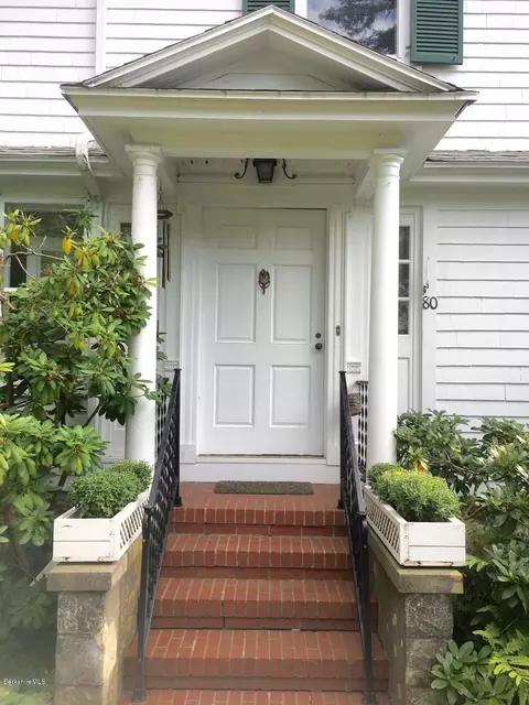 80 E Main St, Stockbridge, MA 01262 photo 5
