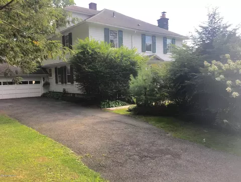 80 E Main St, Stockbridge, MA 01262 photo 3