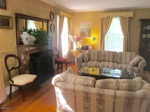 80 E Main St, Stockbridge, MA 01262 photo 10
